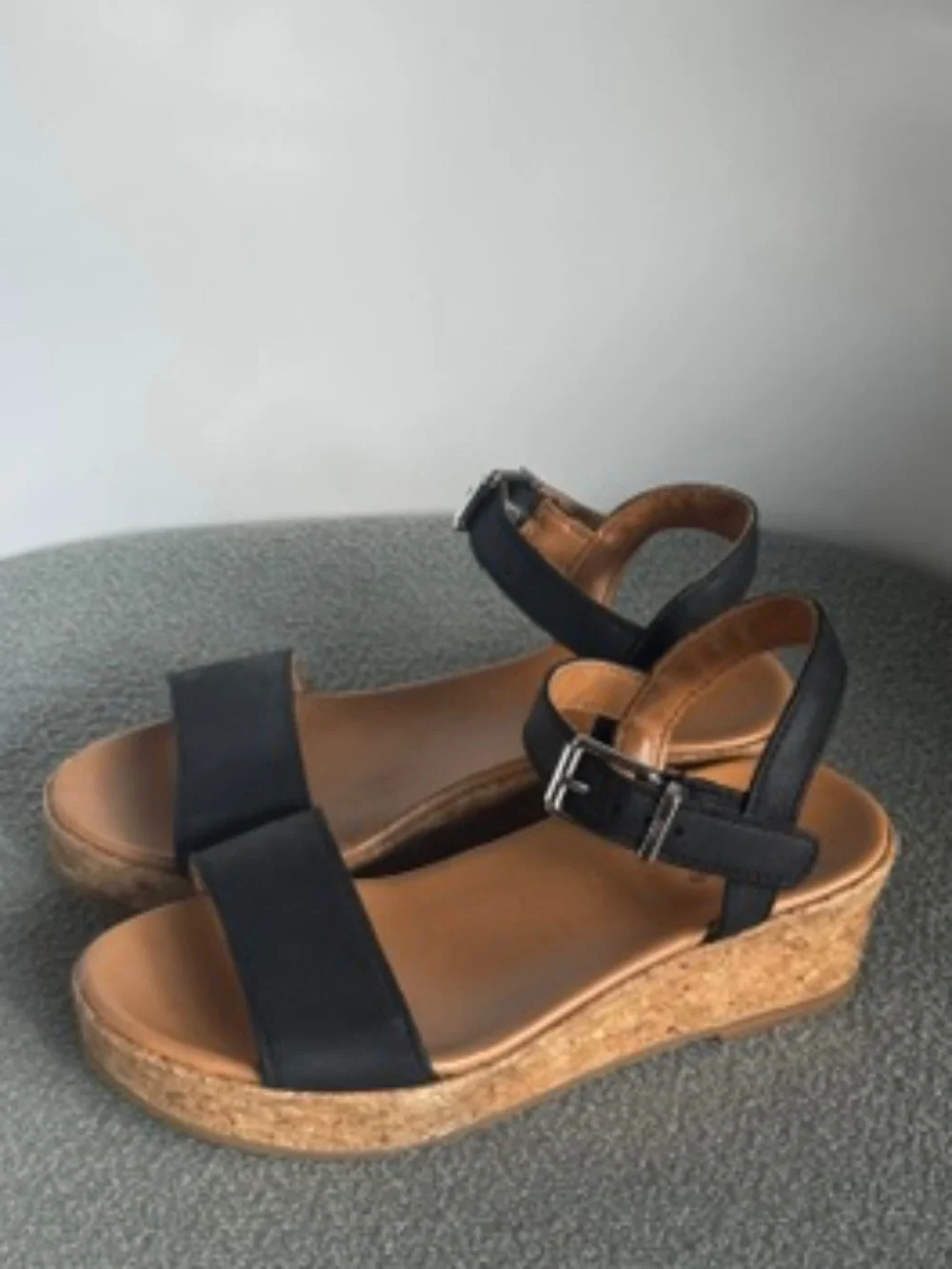 UGG Kids Girl's Wedge‎ Sandals Milley Black